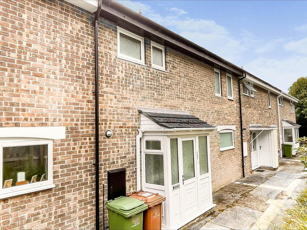 Langdale Gardens, Plymouth, PL6 3 bed terraced house for sale £175,000