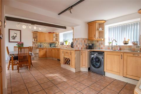 4 bedroom detached house for sale, Brook Street, Hemswell, Lincolnshire, DN21