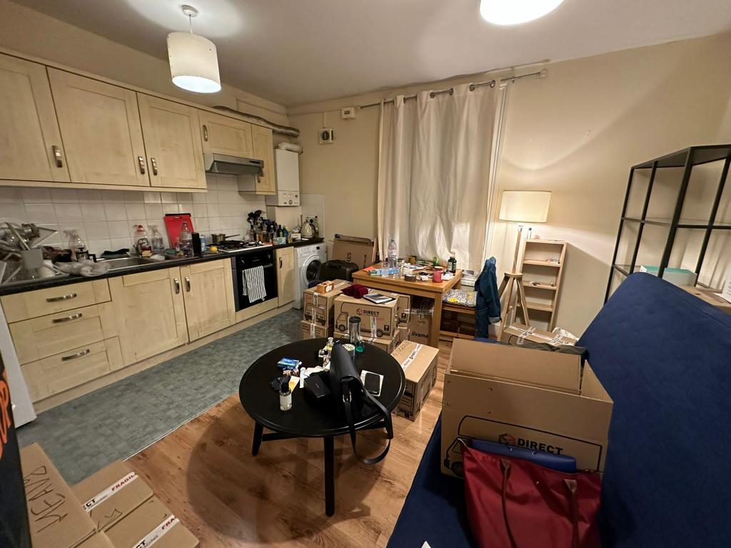 1 Bedroom Flat to let in Clapham