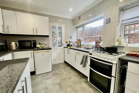 127 Okehampton Road, Exeter, EX4 1ER