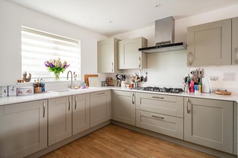 38 Garnstone Drive, Weobley, Hereford, HR4 8TH