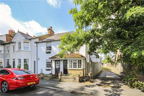 6 bedroom end of terrace house for sale - French Street, Sunbury-on-Thames, Surrey, TW16