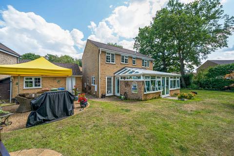 28 Abingdon Road, Sandhurst, GU47 9RN