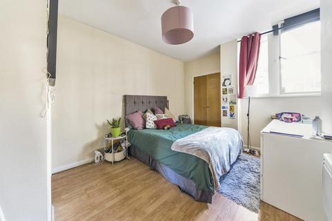 2 bedroom flat for sale, Newington Causeway, Elephant & Castle
