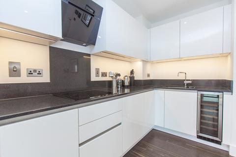 3 bedroom apartment for sale, Wiverton Tower, Aldgate Place, Aldgate E1