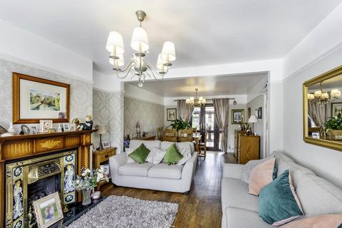 27 Holly Road, Retford, DN22 6BE