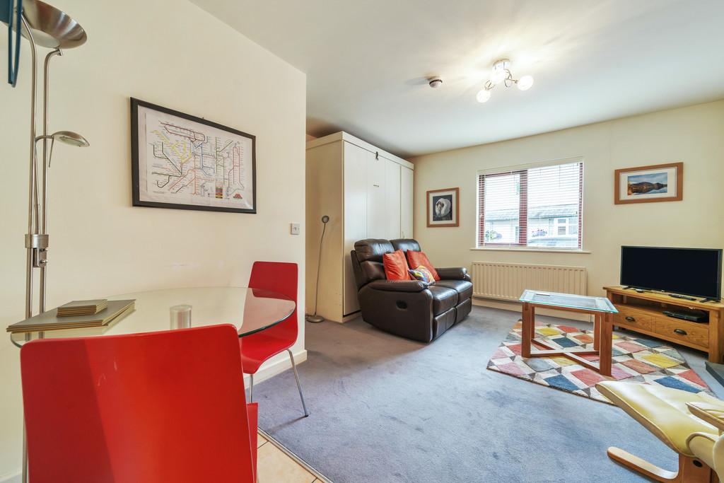 Open Plan Living Room / Kitchen