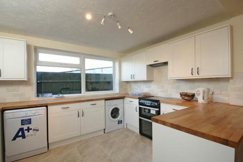 2 bedroom semi-detached house to rent, Banbury,  Oxfordshire,  OX16