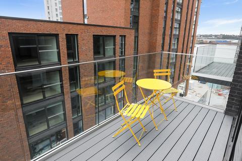 1 bedroom apartment to rent, Echo Court, Royal Wharf, London, E16