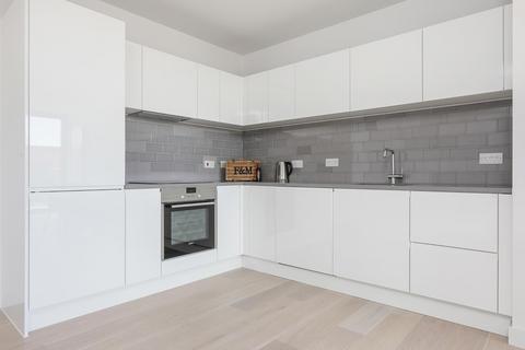 1 bedroom apartment to rent, Echo Court, Royal Wharf, London, E16
