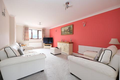 3 Longbury Close, Orpington, BR5 2LB