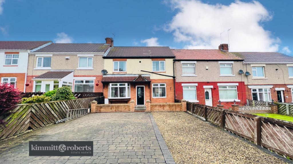 The Avenue, Seaham, Durham, SR7 2 bed terraced house £89,950