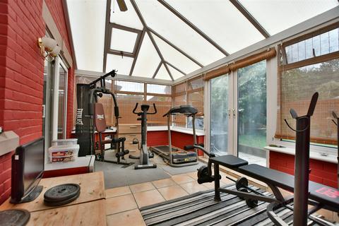 44 Anatase Close, Sittingbourne, ME10 5AN