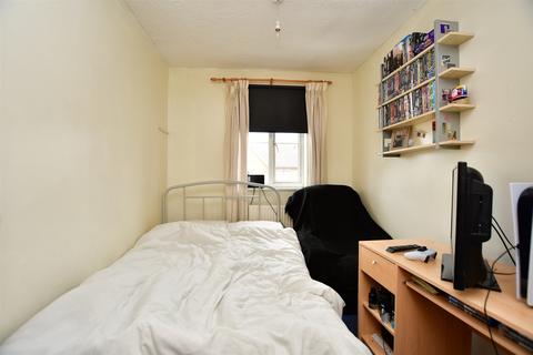 44 Anatase Close, Sittingbourne, ME10 5AN