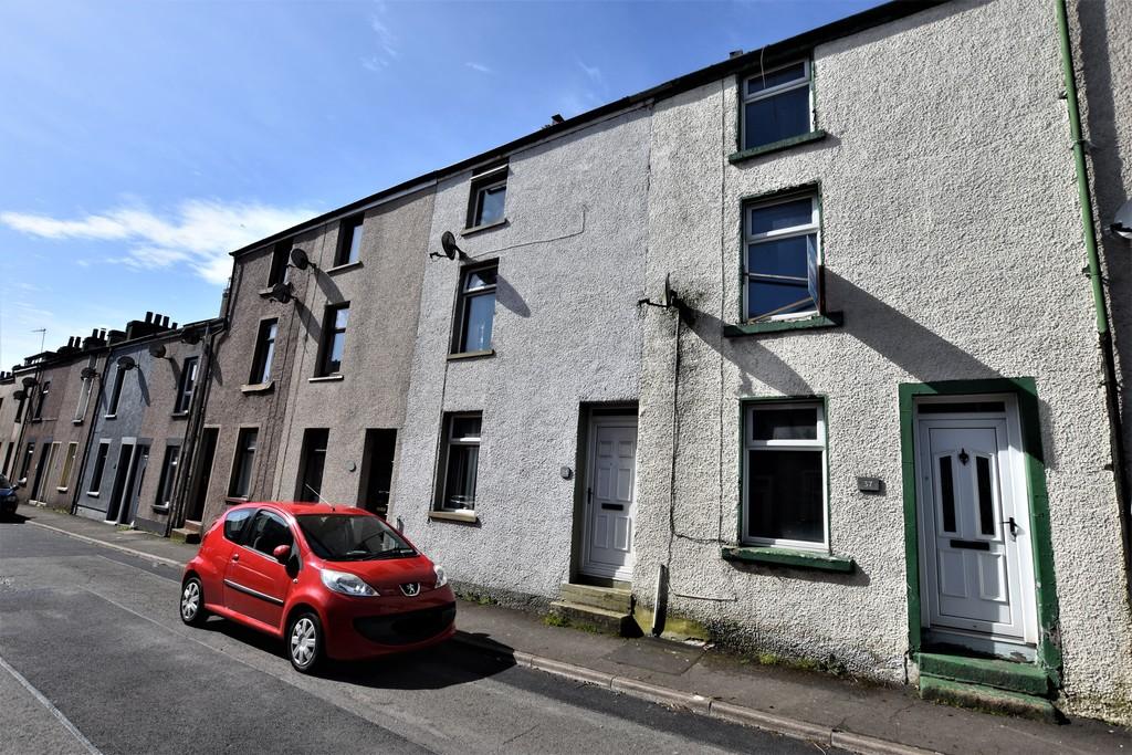 Queen Street, DaltoninFurness, Cumbria 4 bed terraced house for sale