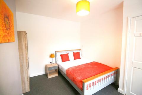 1 bedroom in a house share to rent, 10 Goldsmith Walk, St Giles, Lincoln, Lincolnshire, LN2 4JW