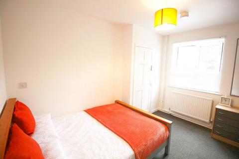 1 bedroom in a house share to rent, 10 Goldsmith Walk, St Giles, Lincoln, Lincolnshire, LN2 4JW