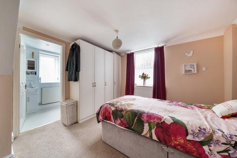 10b Chapeltown, Pudsey, LS28 8BL