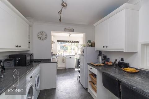 3 bedroom semi-detached house for sale, Cottinghams Drive, Hellesdon, Norwich