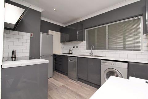 1 bedroom property to rent, Shevon Way, Brentwood CM14