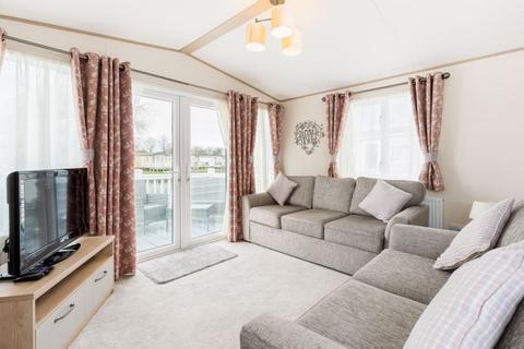 2 bedroom detached house for sale - Mallard Lake, Cotswold Hoburne, Cotswold Water Park