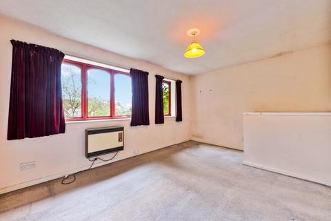 111 Boscombe Road, Worcester Park, KT4 8PJ