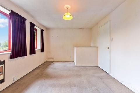 111 Boscombe Road, Worcester Park, KT4 8PJ