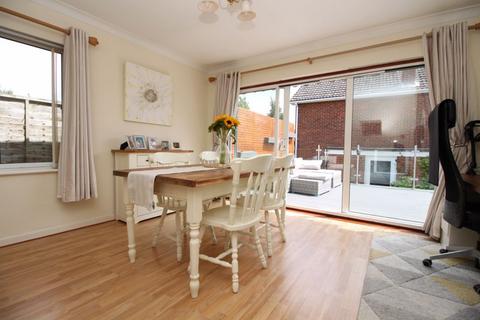 24 Waters Edge, Hedge End, Southampton, SO30 4AE