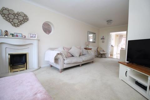 24 Waters Edge, Hedge End, Southampton, SO30 4AE