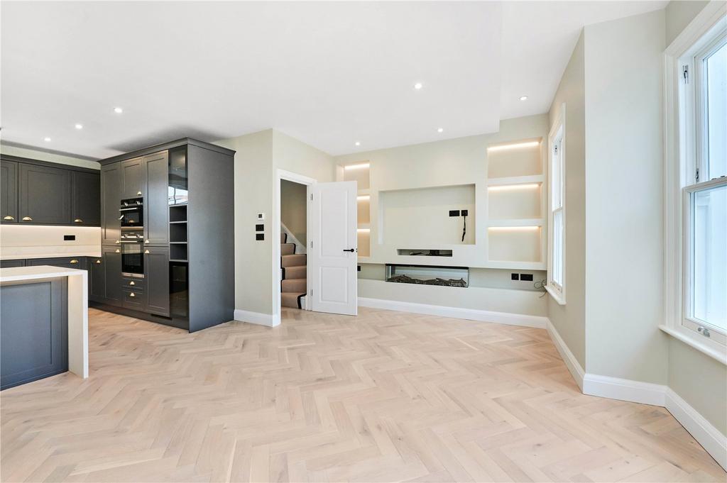 Edenvale Street, London, SW6 3 bed flat for sale £1,000,000