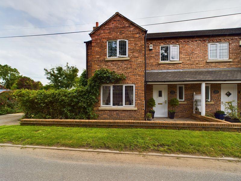 Stafford ST20 3 bed semidetached house for sale £320,000