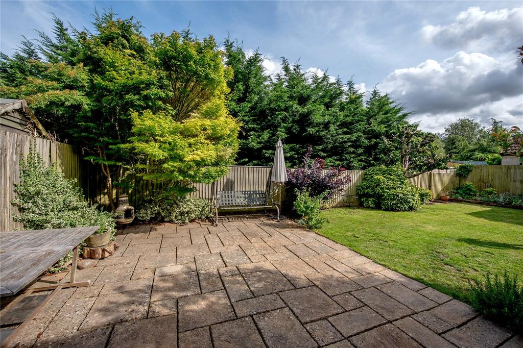 Manor Road, Taunton, Somerset, TA1 4 bed detached house £600,000