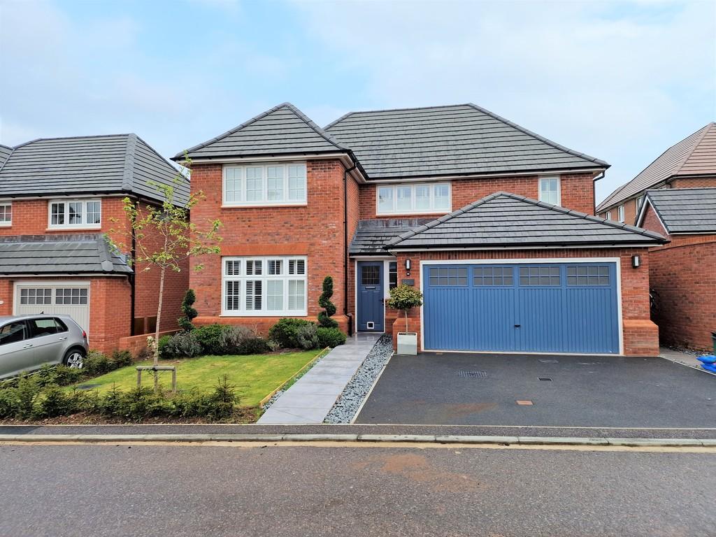 Curlew Way, Dawlish EX7 4 bed detached house for sale £599,999