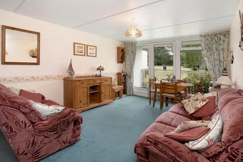 28 Devondale Court, Dawlish Warren, Dawlish, EX7 0PN