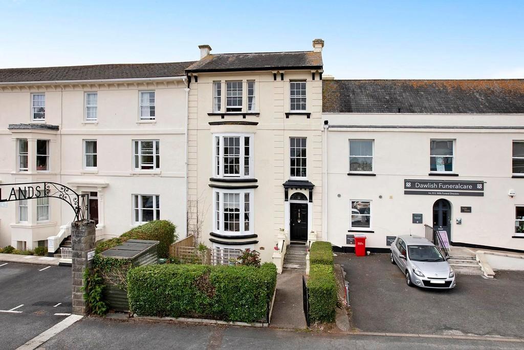 Lawn Terrace, Dawlish EX7 2 bed apartment £240,000