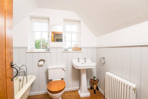 1, Punch Bowl Cottages Church End, Paglesham, Rochford, SS4 2DH