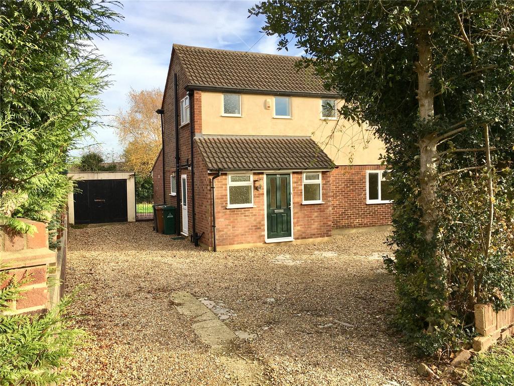 Tibbs Hill Road, Abbots Langley, Hertfordshire, WD5 3 bed detached house £1,895 pcm (£437 pw)