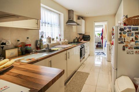 59 Connaught Road, Reading, RG30 2UD