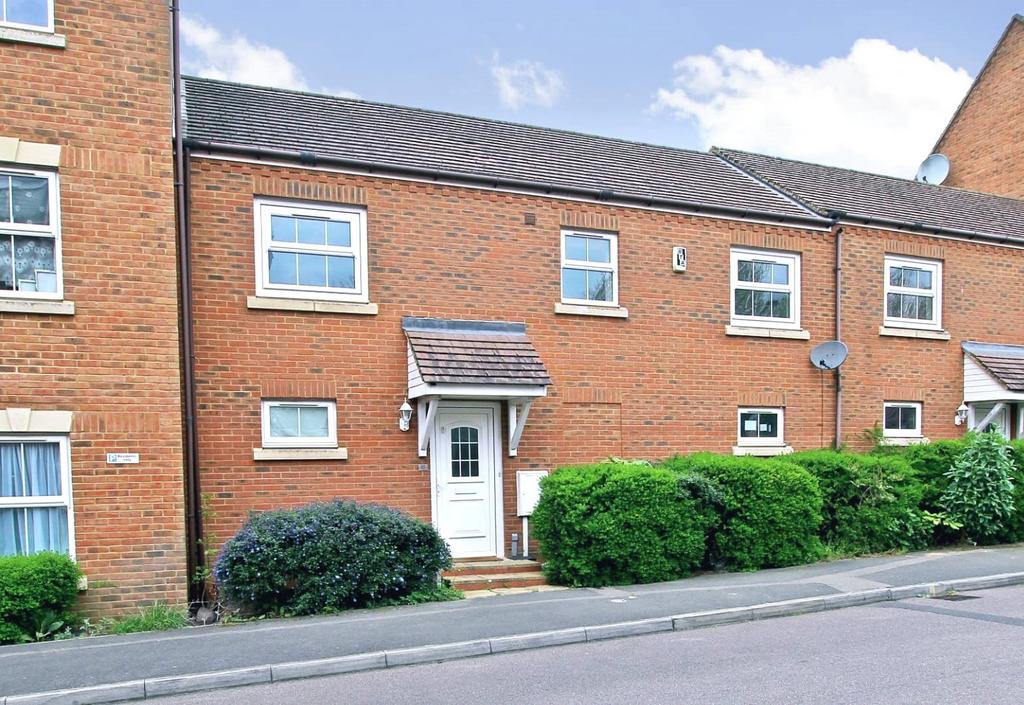 Bletchley, Buckinghamshire MK3 1 bed terraced house for sale £215,000