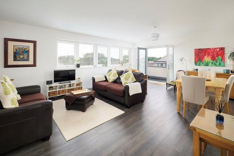2 bedroom apartment for sale - Kings Way, Folkestone, CT19