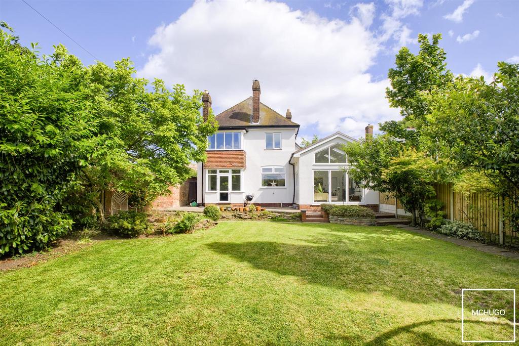 Castle Road East, Oldbury B68 4 bed detached house £575,000
