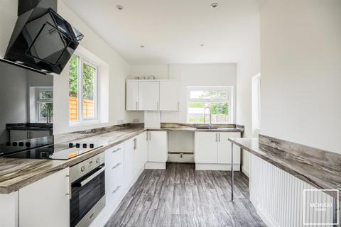 4 bedroom semi-detached house for sale - Chestnut Road, Oldbury B68