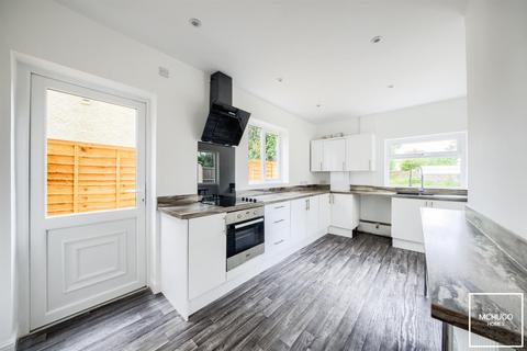 4 bedroom semi-detached house for sale - Chestnut Road, Oldbury B68