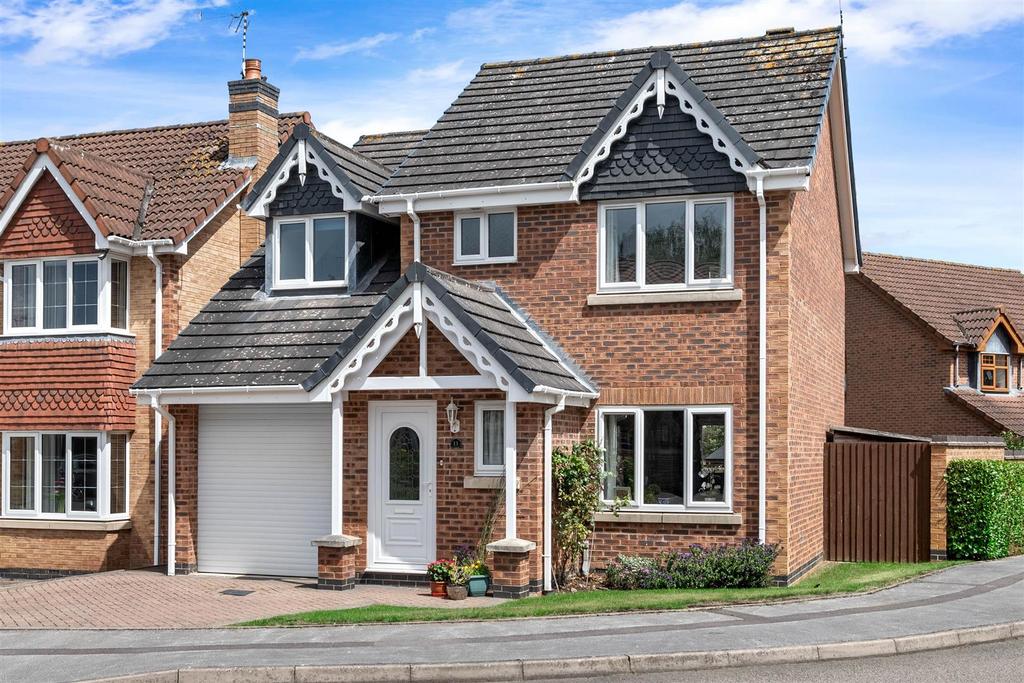 Juniper Close, Bedworth 4 bed detached house £349,000