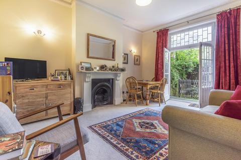 1 bedroom flat to rent, Werter Road, Putney SW15