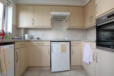 1 bedroom flat for sale - Archers Road, Eastleigh