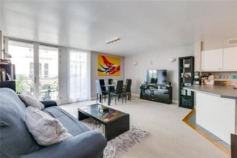 1 bedroom flat for sale, Kensington Gardens Square, London W2