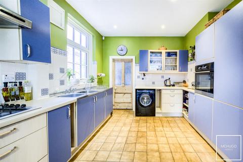 9 Barnsley Road, Birmingham, B17 8EB