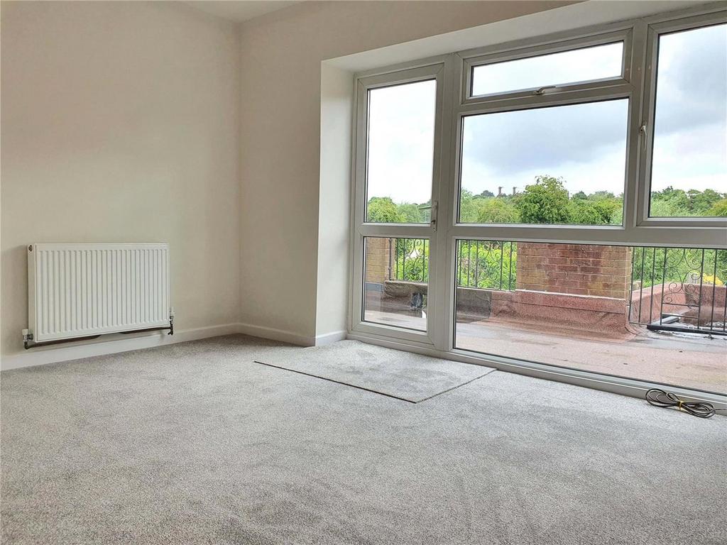 High Street, Kinver, Stourbridge 2 bed apartment £795 pcm (£183 pw)