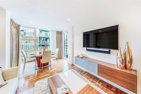 2 bedroom apartment to rent, Trafalgar House, Battersea Reach